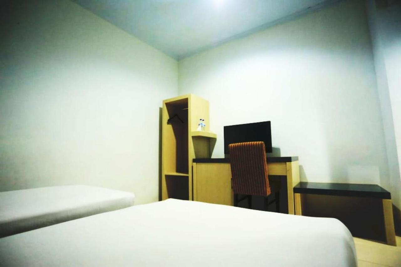 Urbanview Hotel Mulia Indah Palopo المظهر الخارجي الصورة
